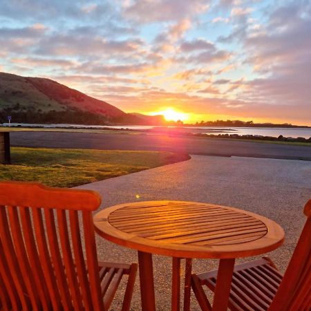 Pounawea Waterfront Motels エクステリア 写真