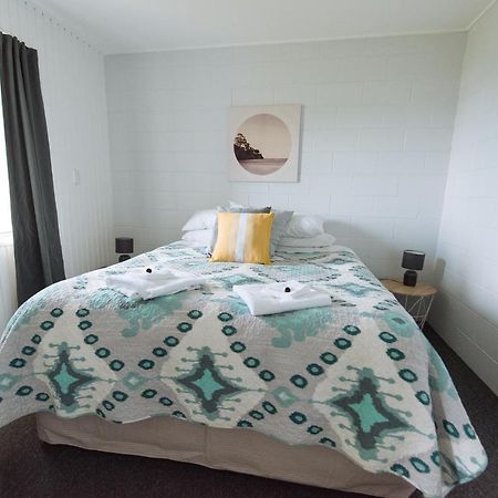 Pounawea Waterfront Motels エクステリア 写真